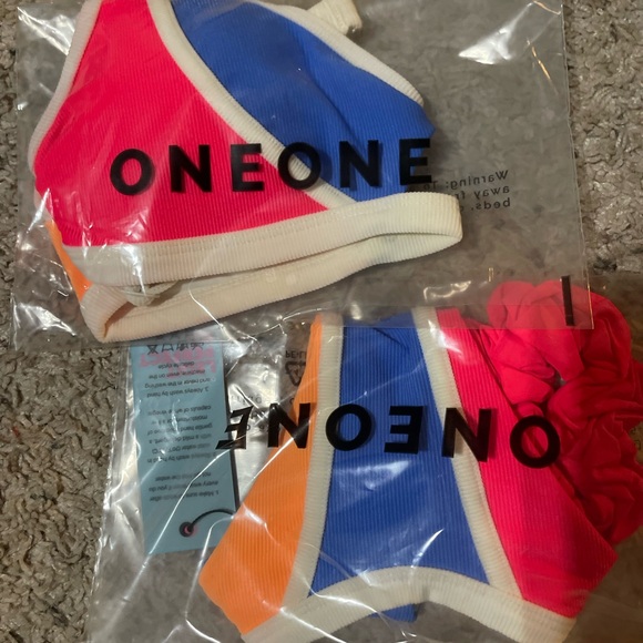 OneOne swimsuit  top XL bottom L skimpy. NWT - Picture 2 of 2